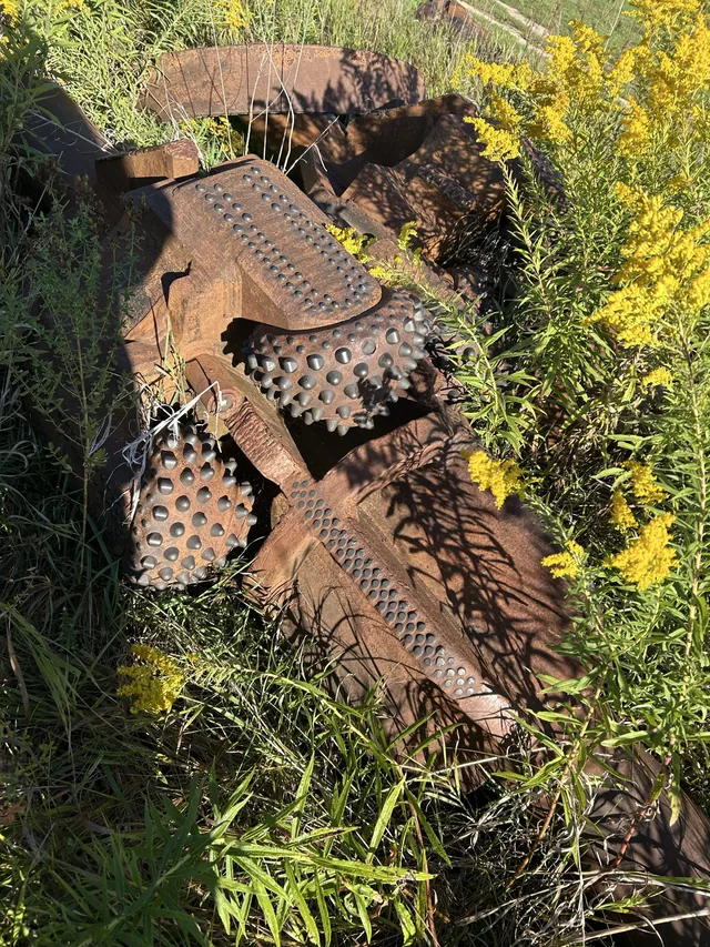 Used rock-cutting head assemblies in the yard
