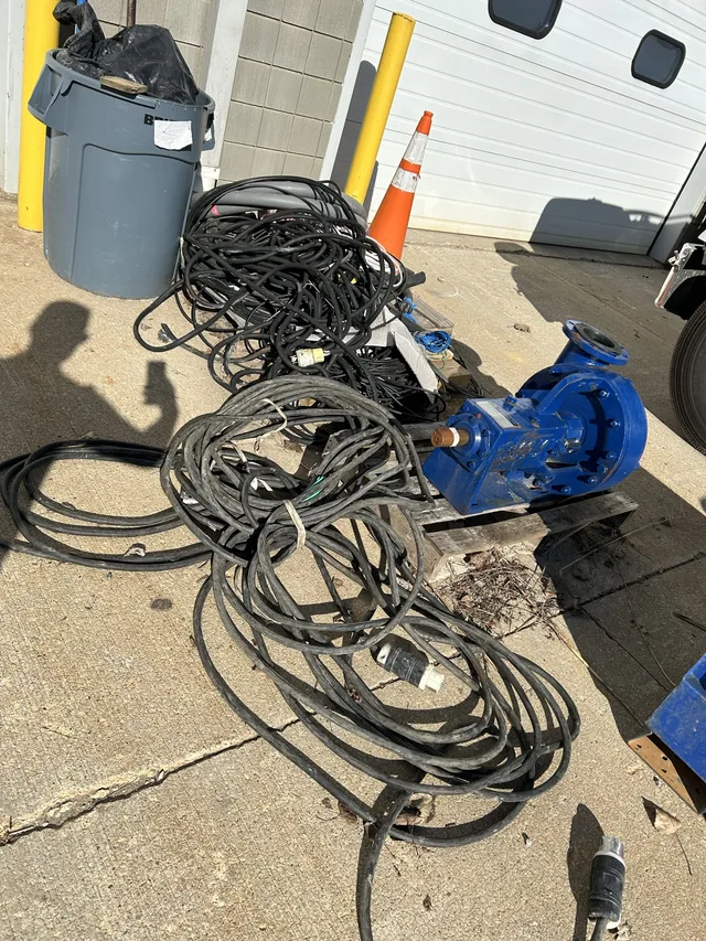 Motor-driven equipment with long power leads